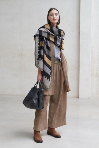 Siena camel vest