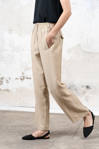 PANTALON BEIGE GOMA DELANTERO