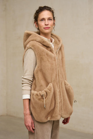 Maury beige vest