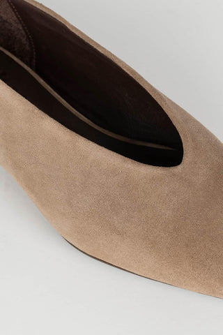 Wanda taupe flats