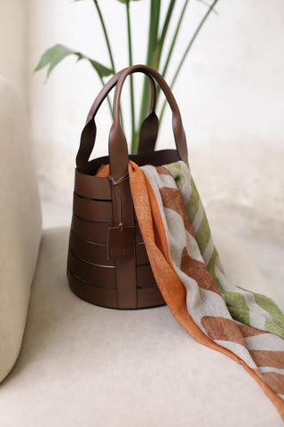 Kaelis brown leather bag