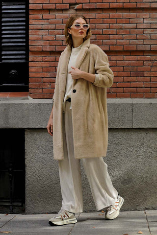 ABRIGO PELO SINTÉTICO BEIGE